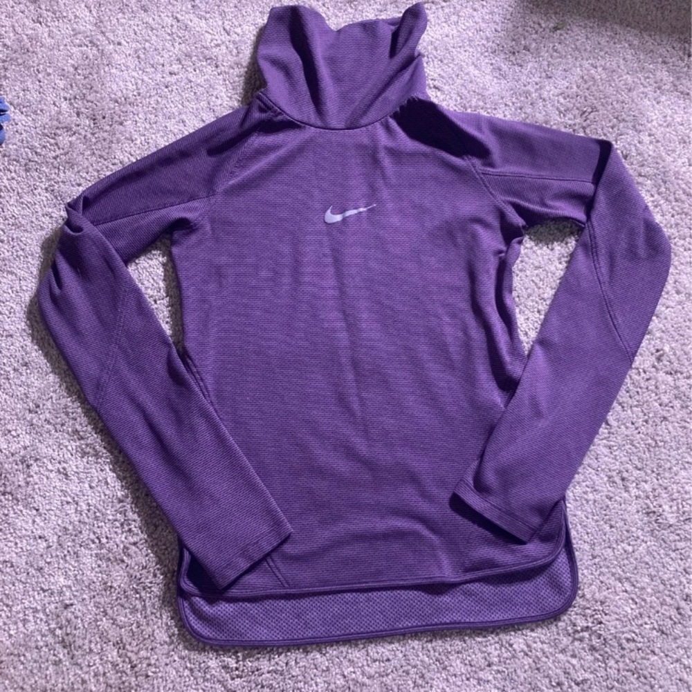 Nike Dri-fit long sleeve turtleneck